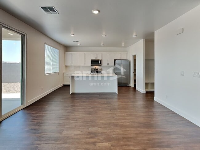 Photo - 17149 W Lawrence Ln