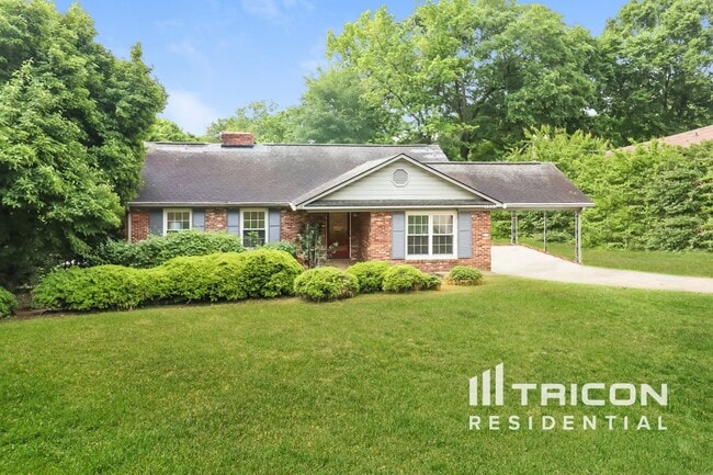 Building Photo - 3251 Deerwood Dr Rental