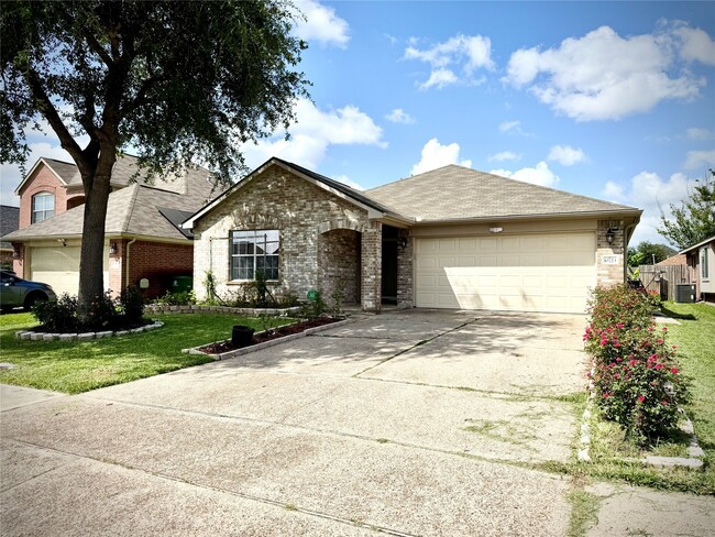 Building Photo - 10723 Ocelot Ln Rental