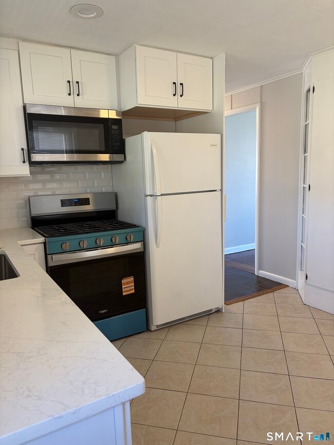 Photo - 123 Longview Ave