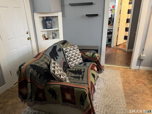 Photo - 112 Rockwell St Unit LL