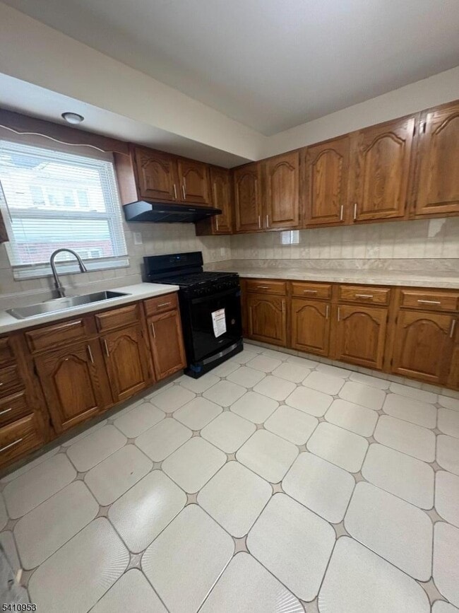 Photo - 128 Floyd St