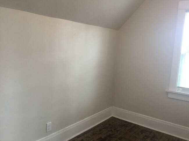 Photo - 4368-4368A N 17th St Unit upper