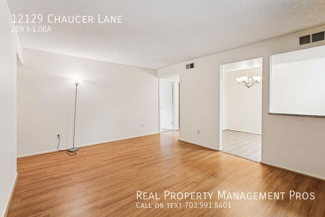 Photo - 12129 Chaucer Ln