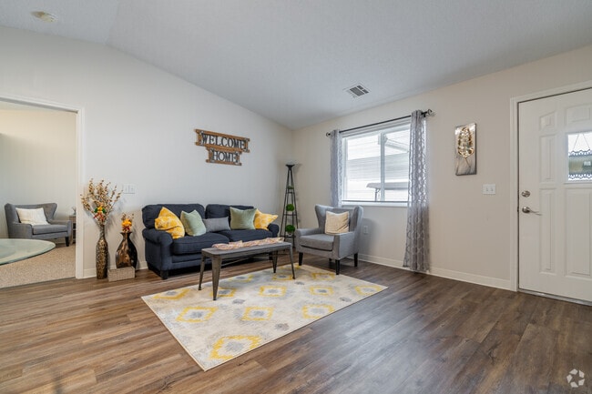 2BR, 2BA - Livingrom - Liv at Locust Creek
