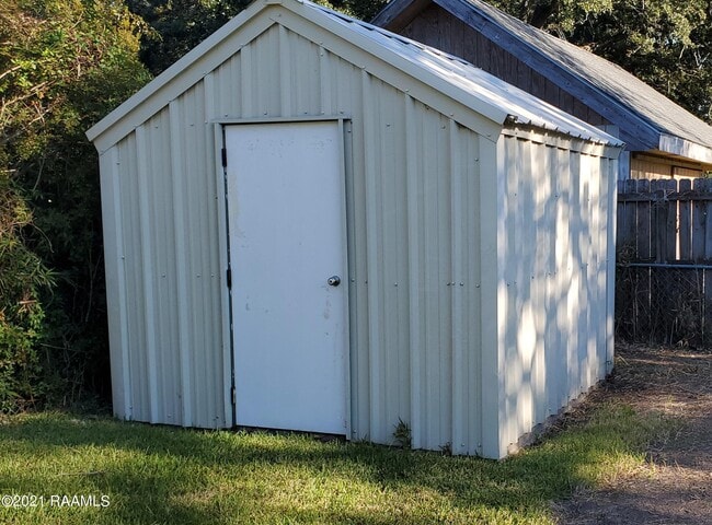 Photo - 125 Elmwood Dr