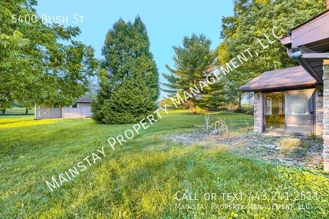 Photo - 5400 Bush St