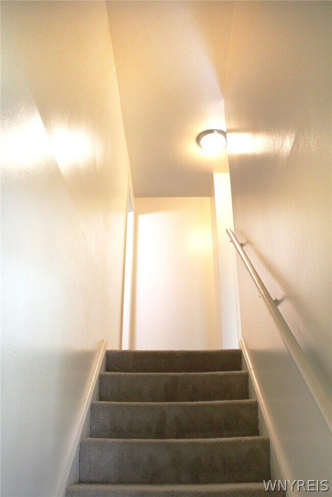 Photo - 140 Ayrault Dr