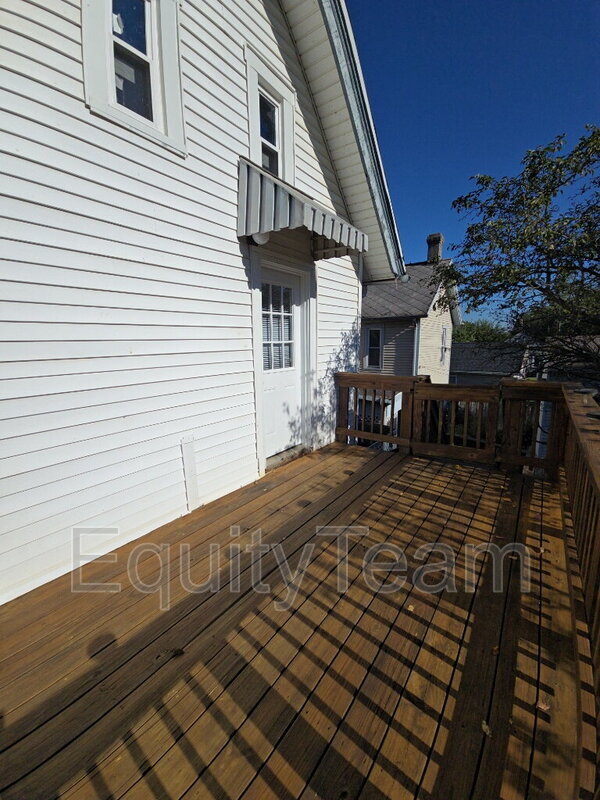 Photo - 128 N River St Unit B