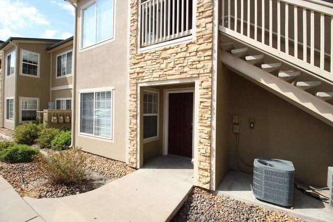 Photo - Long Realty & Property Management - 3 Bedroom Condo in Gated Community with Amenities