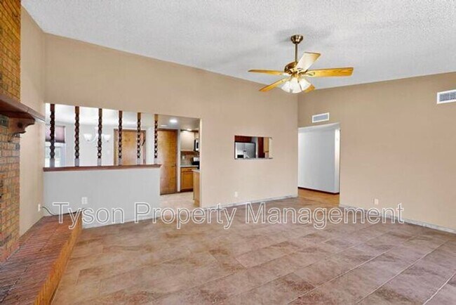 509 Tassy Ct SE