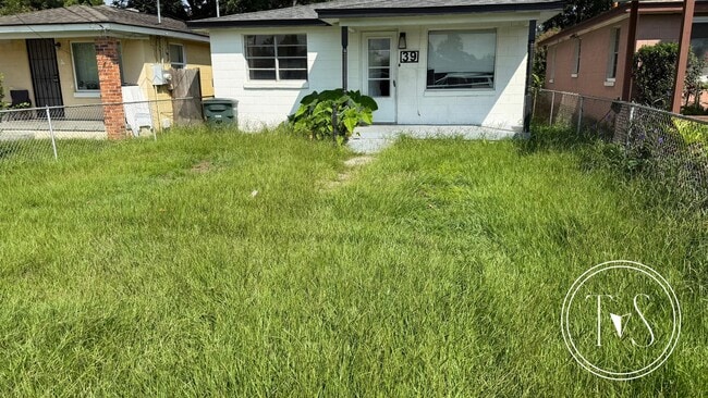 Building Photo - 39 Lissner Ave Rental