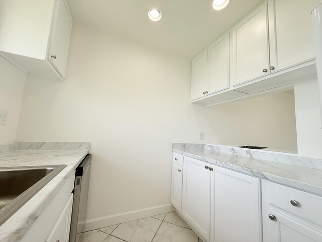 Photo - 6106 Forest Hill Blvd Unit 204