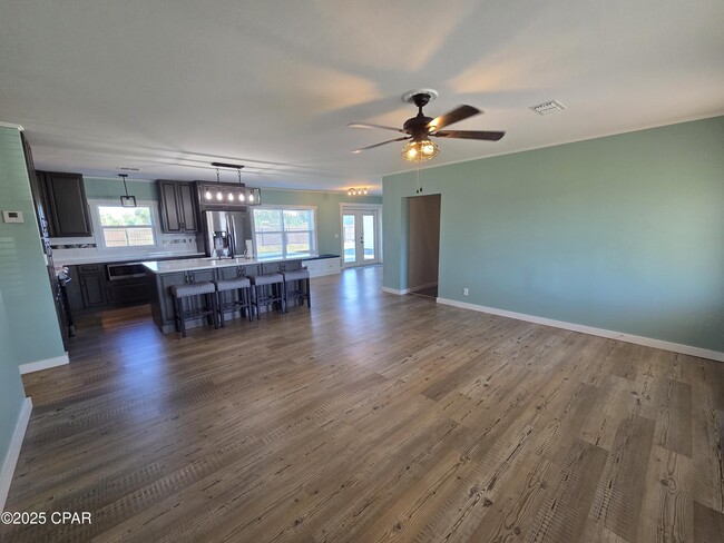 Photo - 5253 Collins Dr