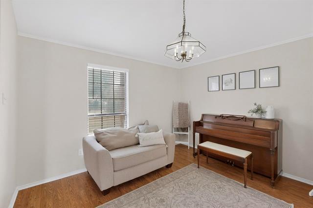 Photo - 594 King Cir