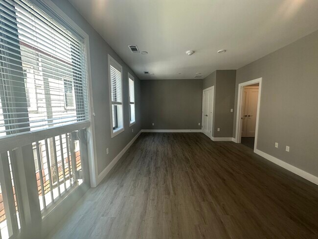 Photo - 656 Saratoga St Unidad 301