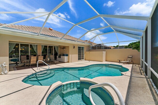 Photo - 8485 SE Palm Hammock Ln