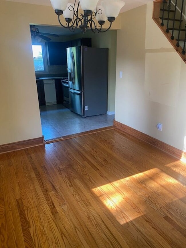 Photo - 124 Maxwell Ave