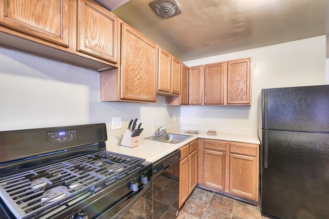 Woodington West Apartments