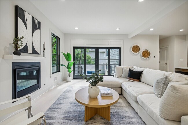 Photo - 105 Squire Hill Rd