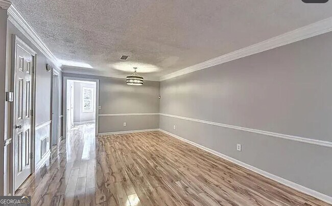 Photo - 871 Lenox Oaks Cir NE