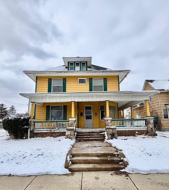 Building Photo - 1425 Miami St Unit Apt B