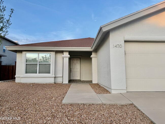 Photo - 1470 Senda Del Sol Ln