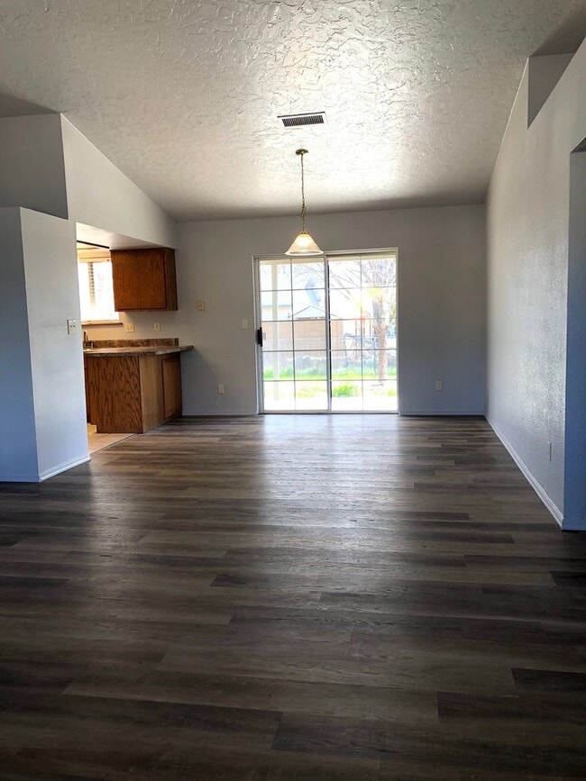 Photo - 3523 N Dale Dr
