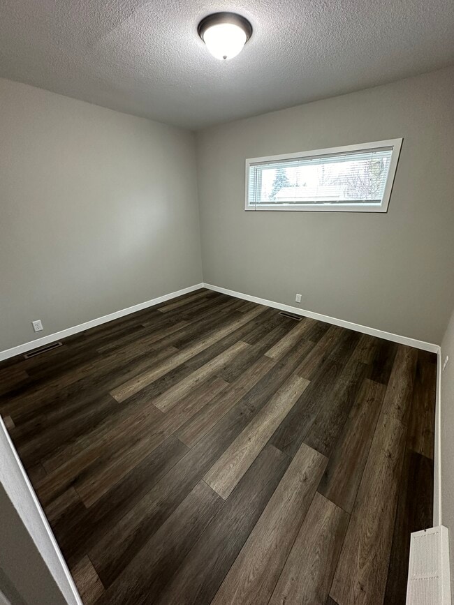 Bedroom 2 - 509 West 1st Street