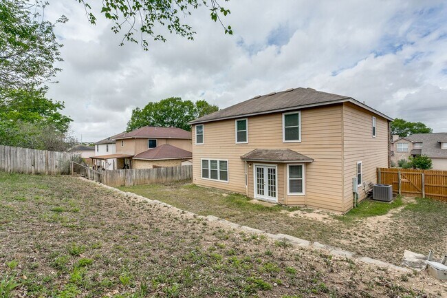 Photo - BEAUTIFUL 3-BEDROOM HOME IN NORTHCLIFFE