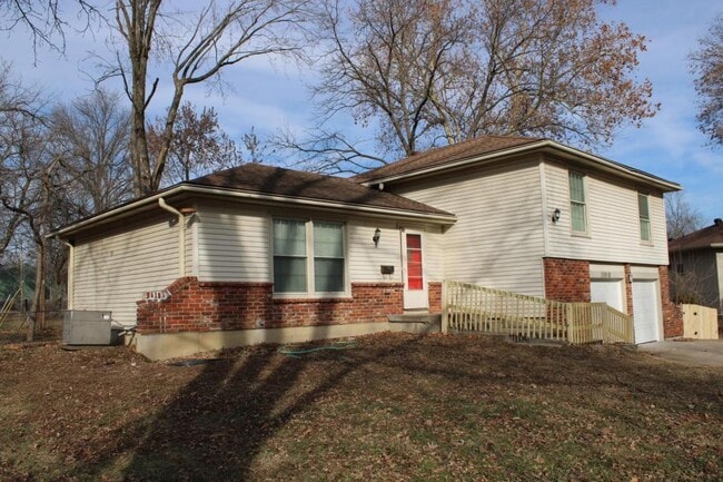 Photo - 11910 W 67th Terrace