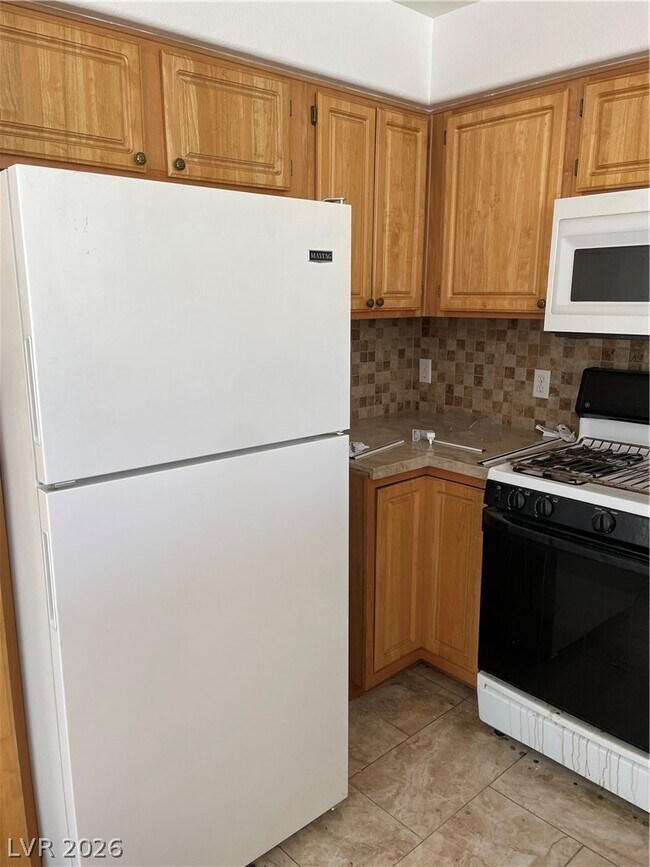 5710 E Tropicana Ave Unit 2054