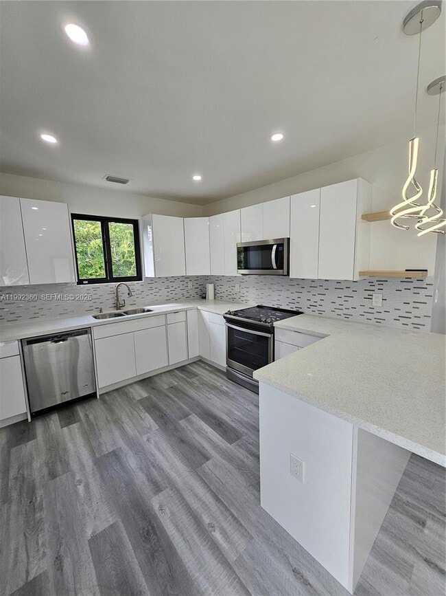 Photo - 2160 NW 30th St