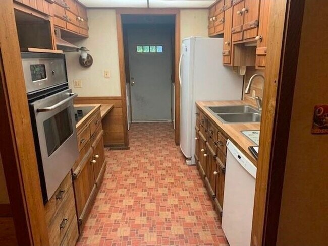 Photo - 3780 Highland Tpke