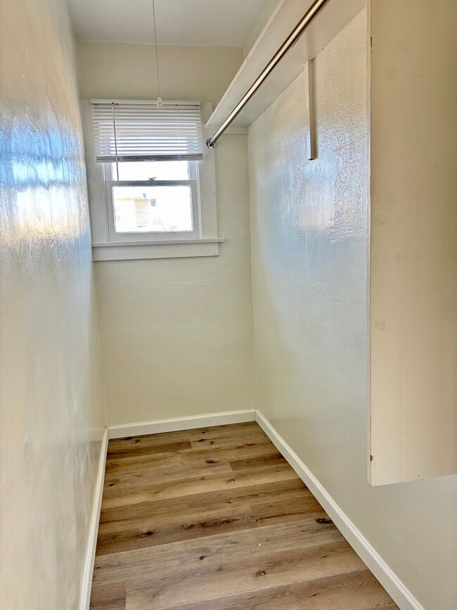 Photo - 28th St. / Landis Unidad 2729