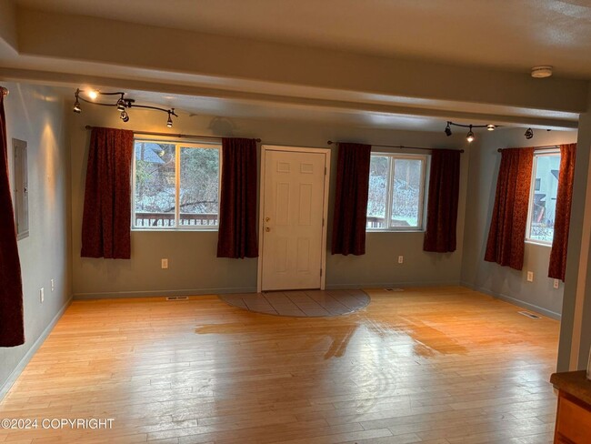 Photo - Beautiful Girdwood Home!