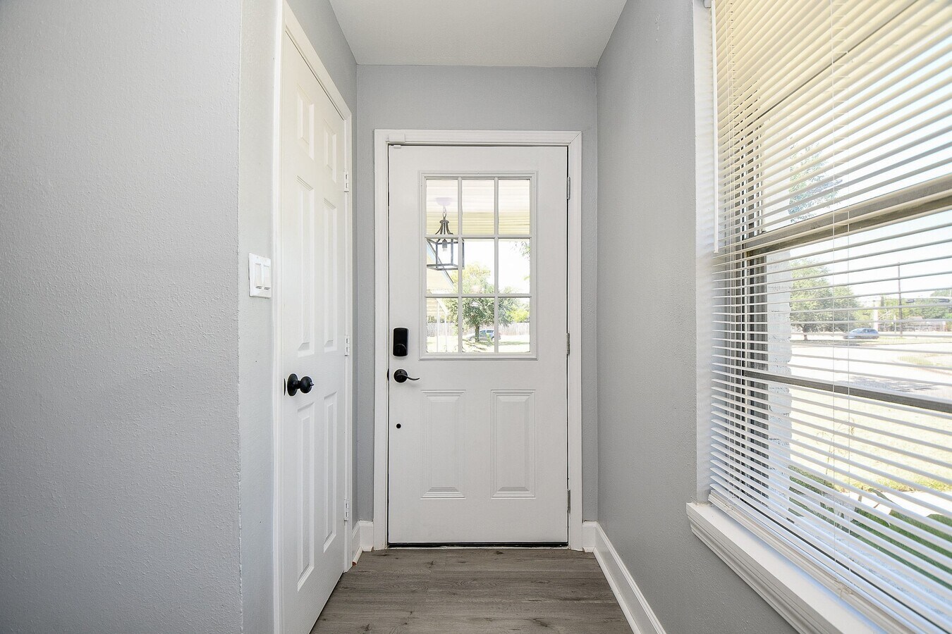 Photo - 5429 De Lange Ln