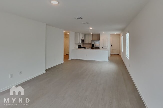 Photo - 7354 Orange Sapphire