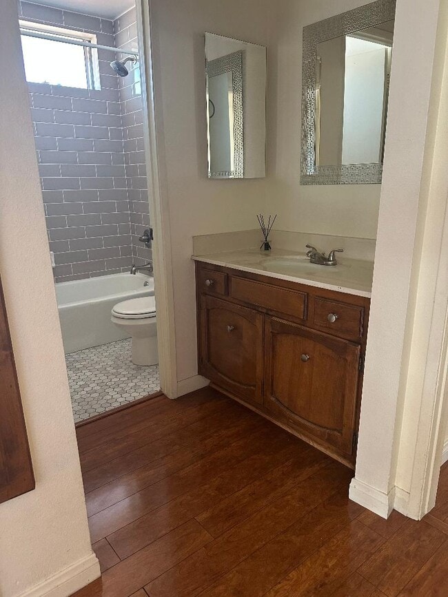 Photo - 1930 Junipero Ave Unit 3