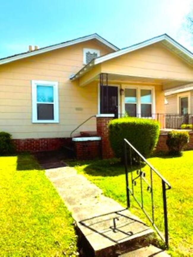Photo - 1611 1st St S Casa