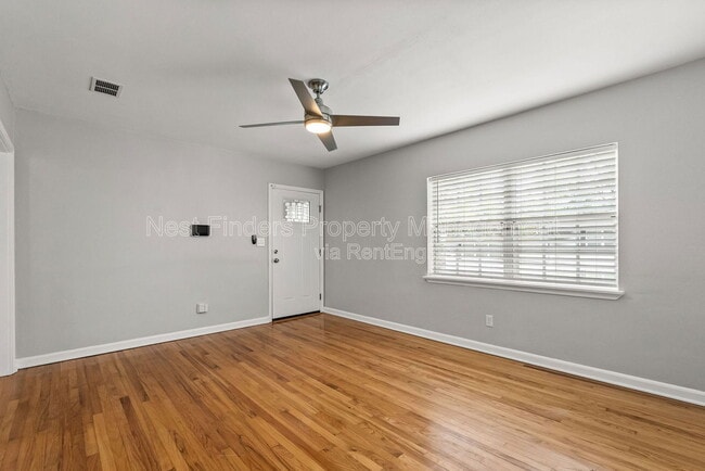 Photo - 1838 Cherry St