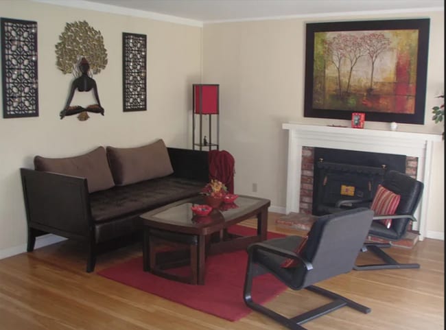 Building Photo - Beautifully Remodeled 3bd Single Story House With Bonus Room!