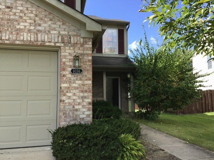 Photo - 1034 Halifax Ln