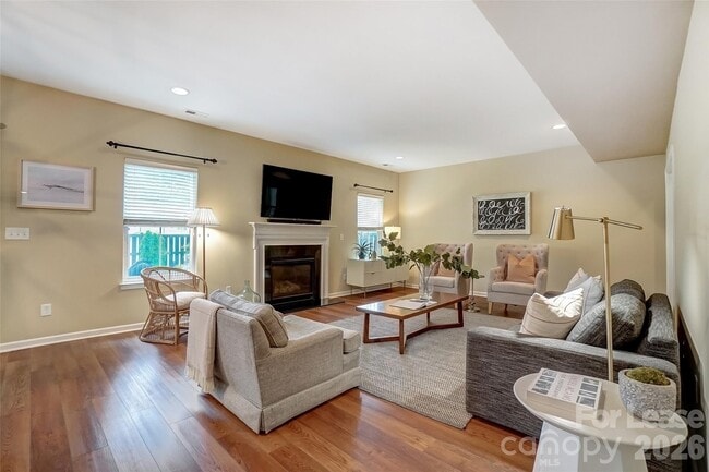 1467 Olive Hill Ave NW