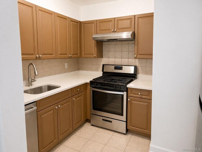 Photo - 71-08-71162 162nd St Unit 1R