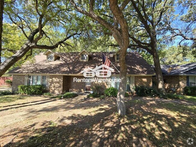 Building Photo - FOR RENT - 5BED 2.5BATH - IRVING TEXAS - M... Rental