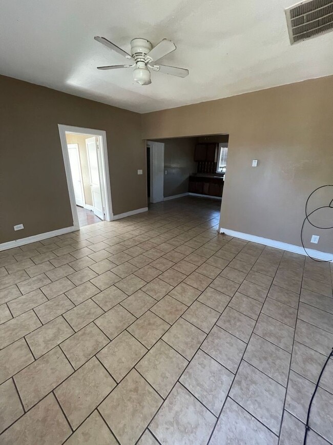 Photo - Cute 3 Bedroom in Sweetwater!