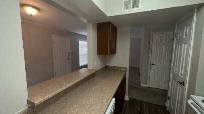 Building Photo - 7315 Brompton St Unit 315B