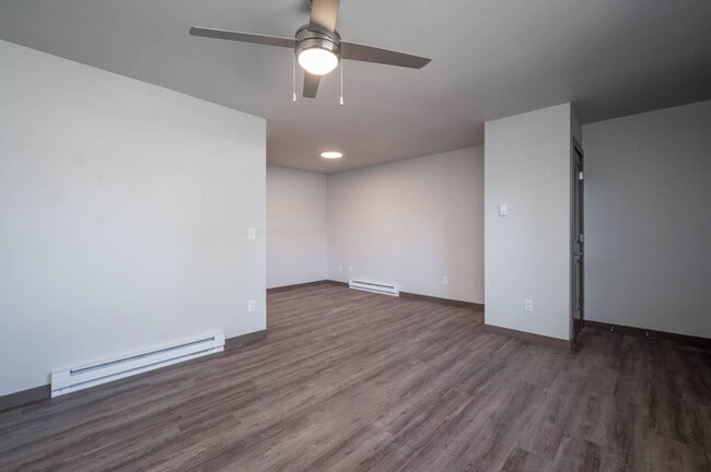 Photo - Spruce Park Apartments