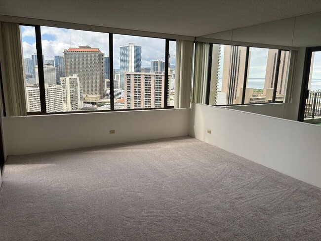 Chateau Waikiki - 1/1/1 - $2,700- Includes... - Chateau Waikiki - 1/1/1 - $2,700- Includes... Unidad 2412 Rental